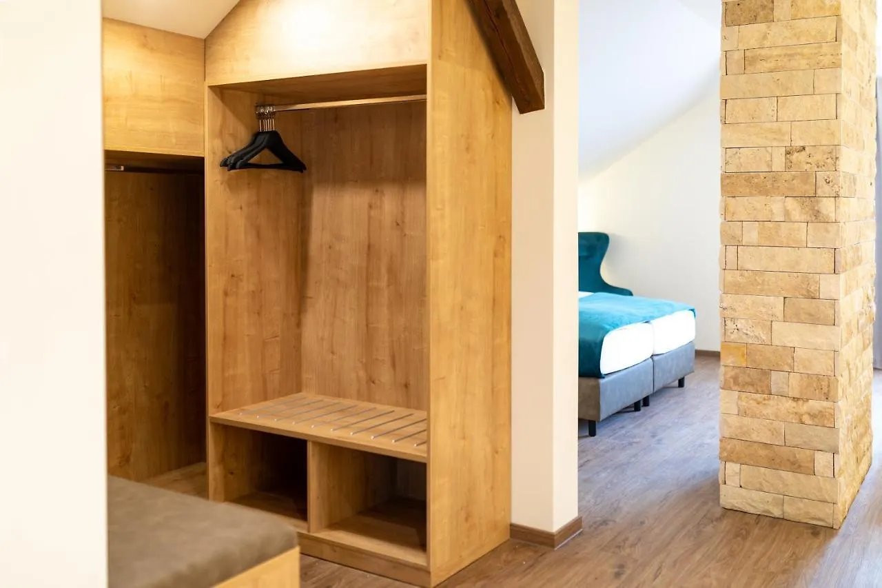 Inn Gasthof Krone Ochsenfeld