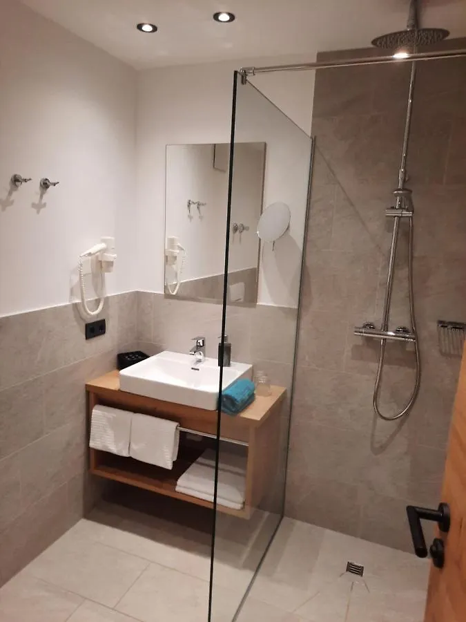 Inn Gasthof Krone Ochsenfeld